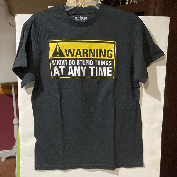 EUC Adult, medium black, short sleeve T-shirt with “Warning” - Picture 3 of 3